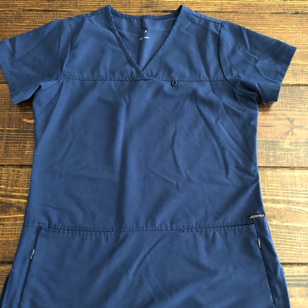 Jockey scrub top size small